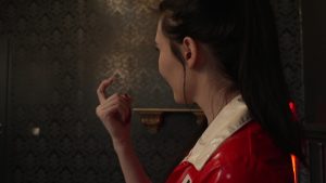 Alina Lamour Porno Video: FICKDIENER - KOMM UND STEH MIR ZU DIENSTEN!!!