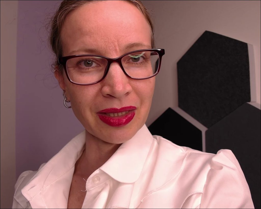 Annika Rose Porno Video: FinDom! DU ZAHLST!