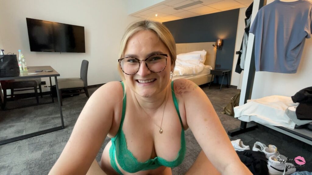 Holly Banks Porno Video: Du