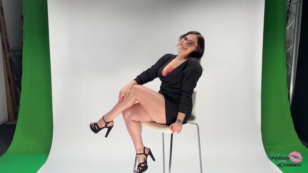 Holly Banks Porno Video: Fotografen vernascht..