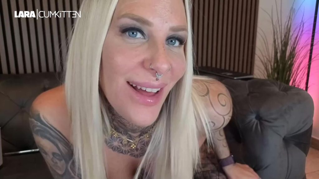 Lara CumKitten Porno Video: 20 Min. NYLON EXTASE - LIVE CAMSHOW bis du abspritzen musst