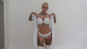 Lara CumKitten Porno Video: STANGENFIEBER Privat-Station - Handjob und Blowjob Entsaftung