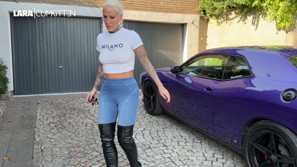 Lara CumKitten Porno Video: Sommer Piss in Jeans und Stiefeln - Komplett durchnässt
