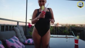 LenaNitro Porno Video: -Trailer- POV-Du fickst mich auf dem Balkon