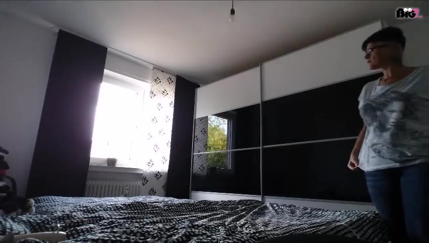 MollySun Porno Video: Selbstbefriedigung