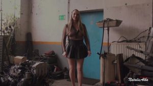 Natalie Alba Porno Video: Gangbang mit der Schrauber-Clique