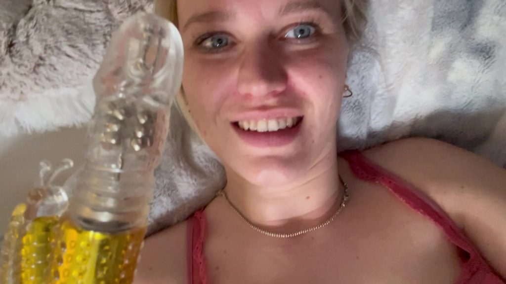 Nina-König Porno Video: Meine 2 freunde besorgen es mir - DILDO EXTREM