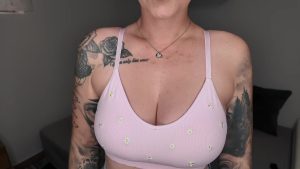 Nina Devil Porno Video: Ich wollte gerade zu meiner Verabredung los gefällt dir mein Sommer Outfit